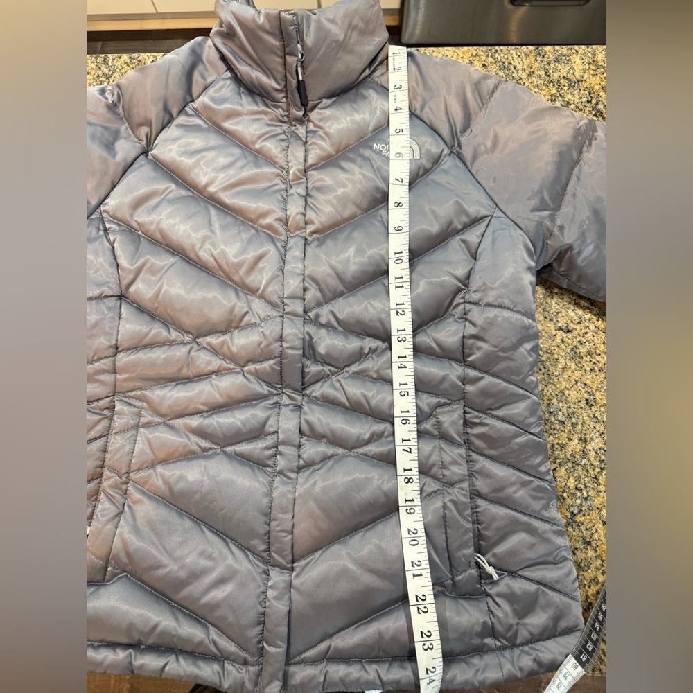 Women’s north face 550 fill down jacket size medium - Picture 10 of 11